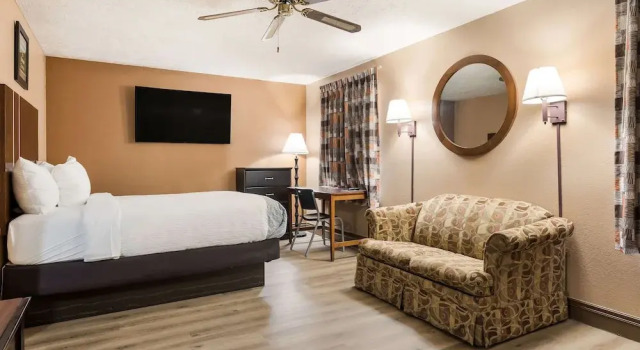 Suite Econo Lodge Selmer
