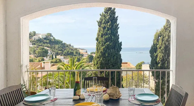 Апартаменты Apartment in Roses Near Canyelles Beach