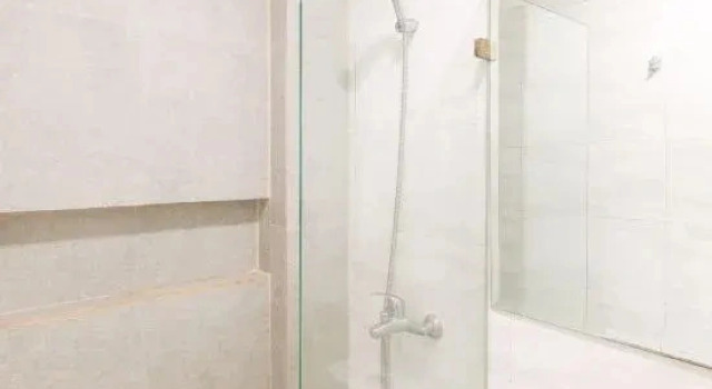 Одноместный люкс RedDoorz Plus at La Belle Residences Makati City