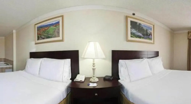 Двухместный люкс Holiday Inn Express & Suites Plainview by IHG