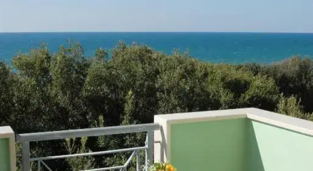 Семейный номер Standard с видом на море Hotel Villa Marcella