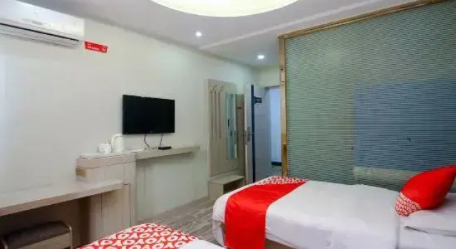Linquan Hongdu Hotel