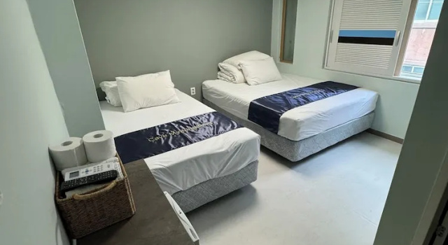 Трёхместный номер Standard Cave Myeongdong