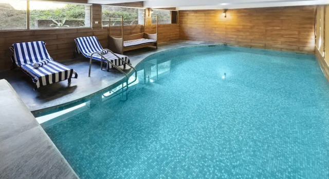 Номер Luxury Suryavilas Luxury Resort & Spa