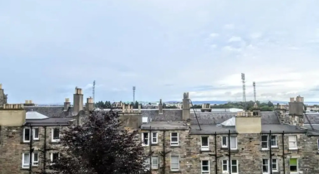 2 Bedroom Apartment With View of Arthur's Seat Sleeps 4, Prenota Appartamento Edimburgo 