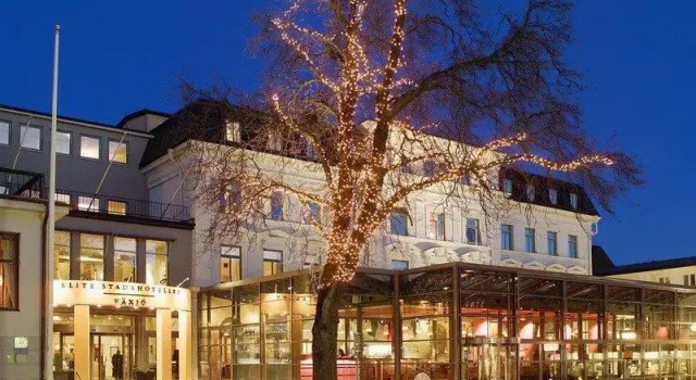 Кровать в общем номере Elite Stadshotellet Växjö