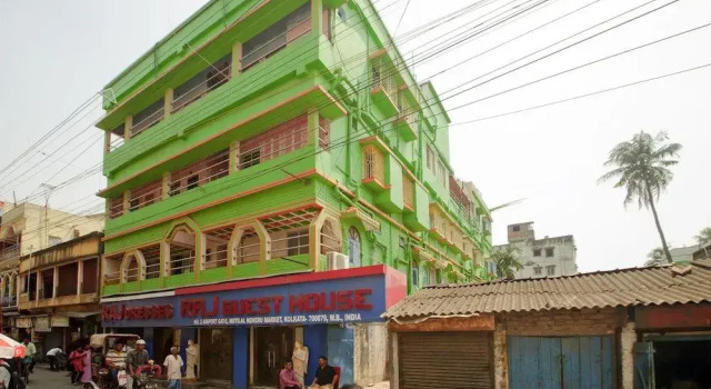 OYO 8972 Raj Guest House, Prenota Affittacamere Calcutta 