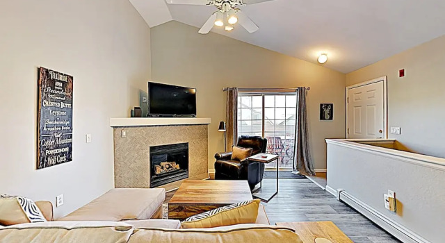 New Listing! Mountain-view : Pool & Hot Tub 2 Bedroom Condo, Book Apartment Edwards Beaver Creek Ski