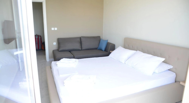 Студия Comfort Crown Hotel