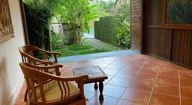 Номер Standard с видом на бассейн Sawah Indah Villa