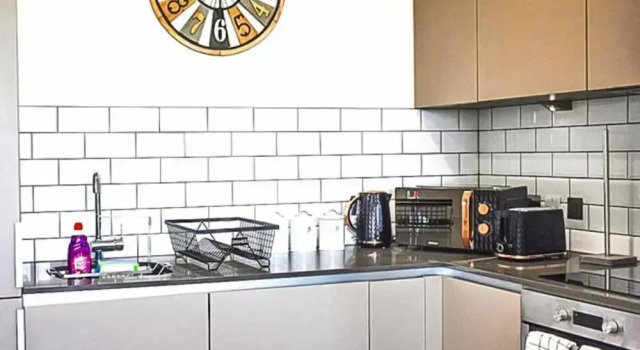 Апартаменты Modern 2 Bed 2 Bath Bracknell With Free Parking