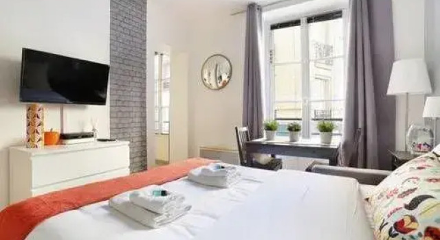Studio Prestige rue du Commerce, Забронировать Отель 15-й округ: Порт-де-Версаль Париж, рядом с Espace Nadeshiko Paris France