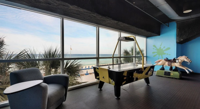 Номер Standard Gulf Front! 2 BR 2 BA! 11th Floor Condo + Condo Amenities!