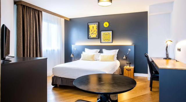 Best Western Plus Suitcase Paris La Defense