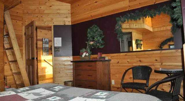 Четырёхместный номер Standard Rocky Ridge Country Lodge