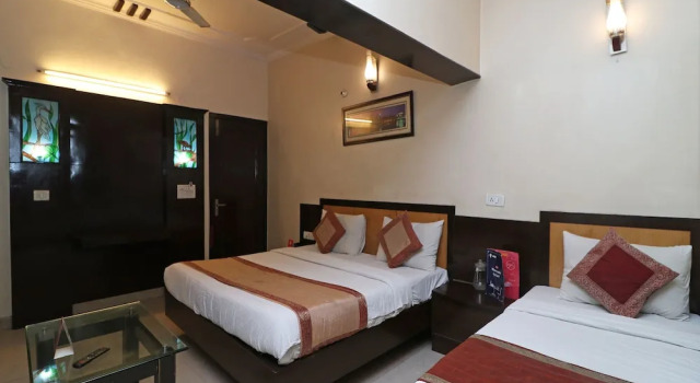 OYO 14705 Hotel India Palace, Забронировать Отель Отели Нью-Дели с завтраком, Завтраки