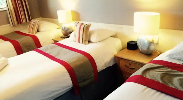 Breckland Lodge, Buchen Sie Hotel Attleborough Norfolk (Grafschaft)
