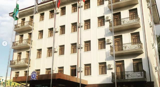 Bek Bekabad, Varaa Hotelli Bekobod Tashkent