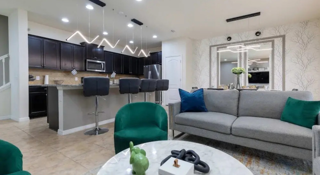Fabulous Townhouse Near to Disney