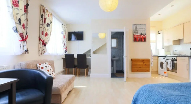 Spacious Studio in Harrow 46c, Забронировать Отель Отели Англии 3 звезды, 3*