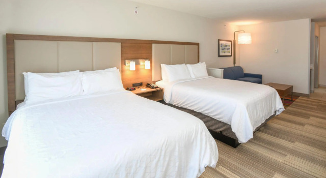 Четырёхместный люкс Holiday Inn Express Hotel & Suites Richwood - Cincinnati South by IHG