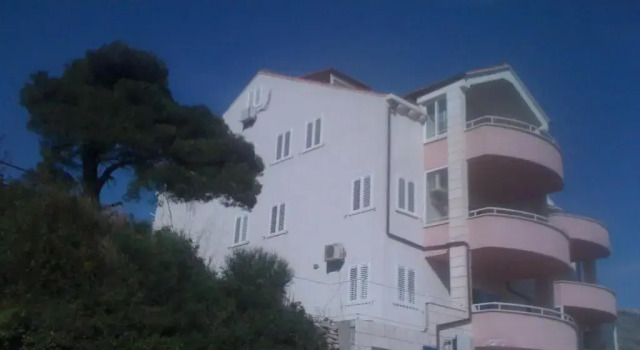 Апартаменты Mediterranean Blue Apartments
