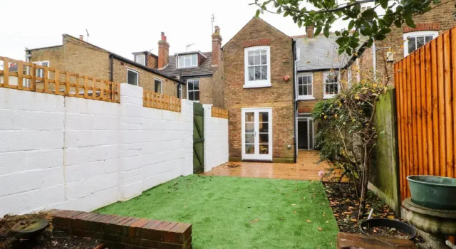 Newden Cottage, Buchen Sie Ferienhaus Whitstable Kent, in der Nähe von Whitstable Beach