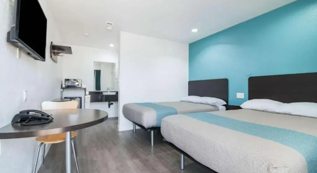 Четырёхместный номер Deluxe Motel 6 - Moreno Valley - Riverside March Air Base