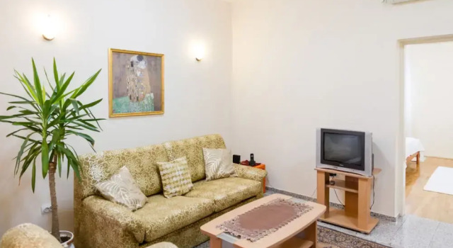 Апартаменты Comfort с 2 комнатами Basco Slavija Square Apartment