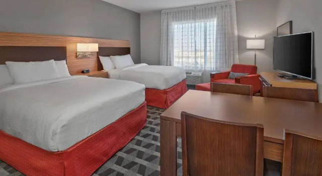 Четырёхместная студия TownePlace Suites by Marriott Edmonton Sherwood Park