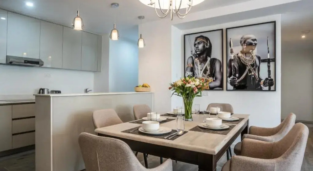 Люкс Luxury с 3 комнатами Yaya Towers & Hotel