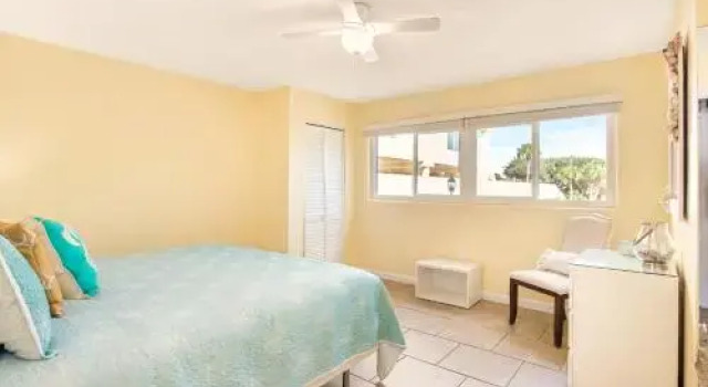 Island House on The Beach, Book Hotel Englewood Florida