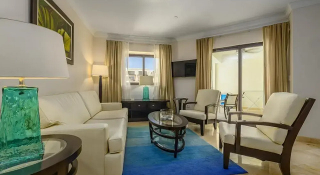 One Bedroom Condo w Amazing Views Luxurycomplex, Varaa Hotelli Hotellit Palm Beach. pysäköinnillä, Pysäköinti