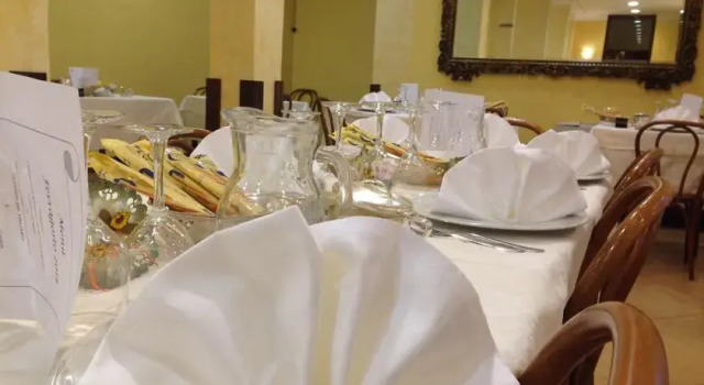 Hotel Villa Laura, Varaa Hotelli Fiuggi Ciociaria
