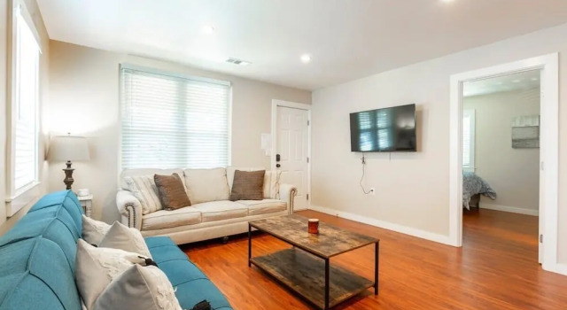 Marbella Lane-spacious 5BR Ideal for Biz & Families in SJ, Забронировать Дом для отпуска Сан-Хосе Silicon Valley
