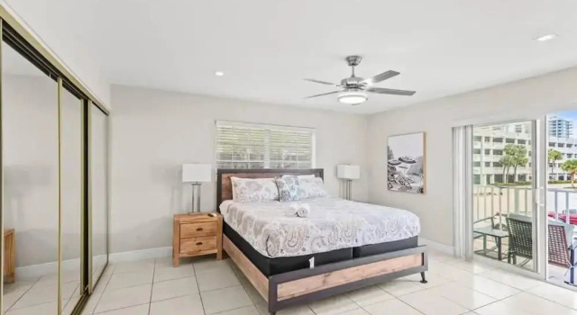 Colonial Manor Condos - Fort Lauderdale, Забронировать Апартаменты/квартира Апартаменты Форт-Лодердейл, рядом с Gateway Shopping Center, Апартаменты/квартира