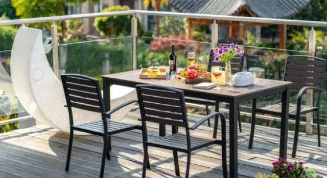Tengchong Yueting Lanshe Hot Spring Homestay, Buchen Sie Hotel Hotels in Yunnan mit Parkplatz, Parkplätze