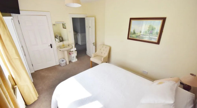 Knights Haven B&B, Prenota Bed & breakfast Tarbert 