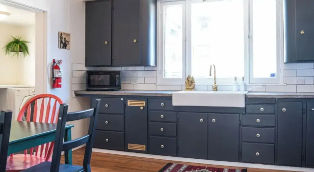 Коттедж The Downtown Hive by Revelstoke Vacations