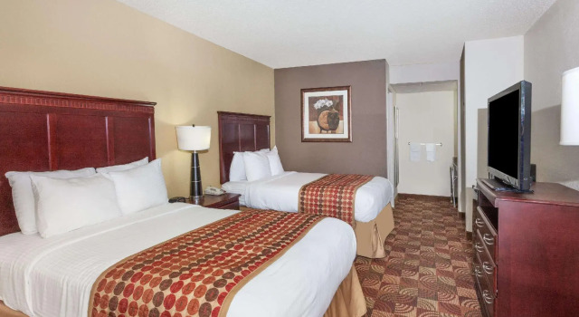 Standard Neljän hengen huone Baymont Inn & Suites Dalton