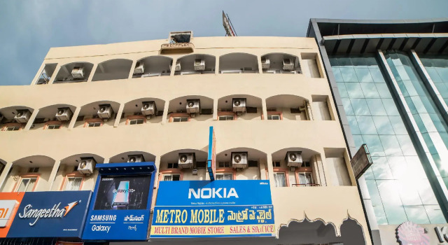 OYO 29087 Hotel Golden Pride, Rezerwuj Hotel Shamshabad 