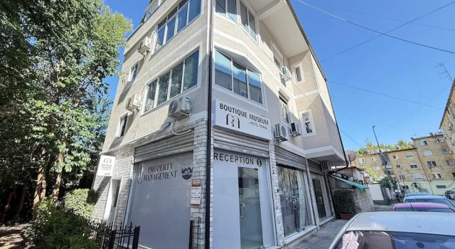 Museum Boutique Hotel Tirana, Забронировать Бутик-отель Отели в центре Тираны, в центре, Завтраки