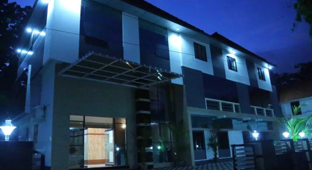 Western Classic Inn, Забронировать Отель Отели штата Кералы с парковкой, Парковка