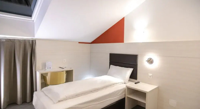 Miralago Locarno Easy Rooms - Easy Self Check-In, Забронировать Отель Муральто Локарно