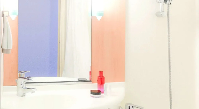 Номер Standard ibis Metz Centre Cathedrale