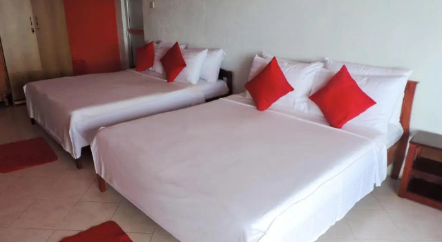 Номер Deluxe RedHill Kandy