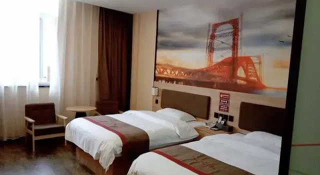 Люкс Standard Thank Inn Plus Hotel Yancheng Dongtai Jianggang Town