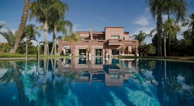 Вилла Villa Chamly en exclusivité avec piscine privée dans la Palmeraie