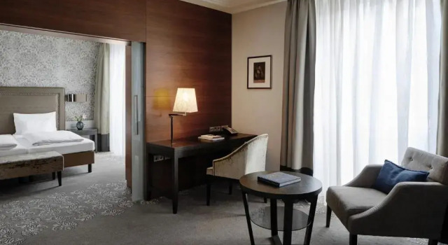 Люкс Hotel Maximilian’s