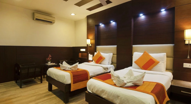 Номер Executive Hotel Amaltas International - Delhi-16